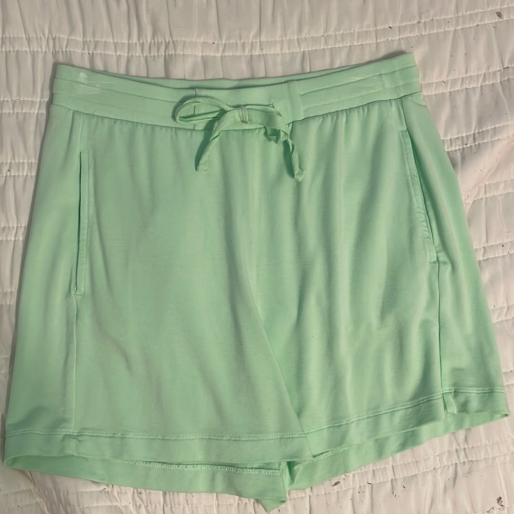 LOFT Elastic Waist Stretchy Shorts